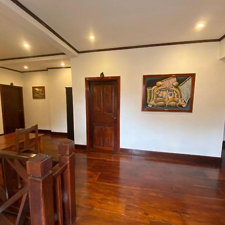 Golden Lotus Boutique Hotel Луанг Прабанг Екстериор снимка