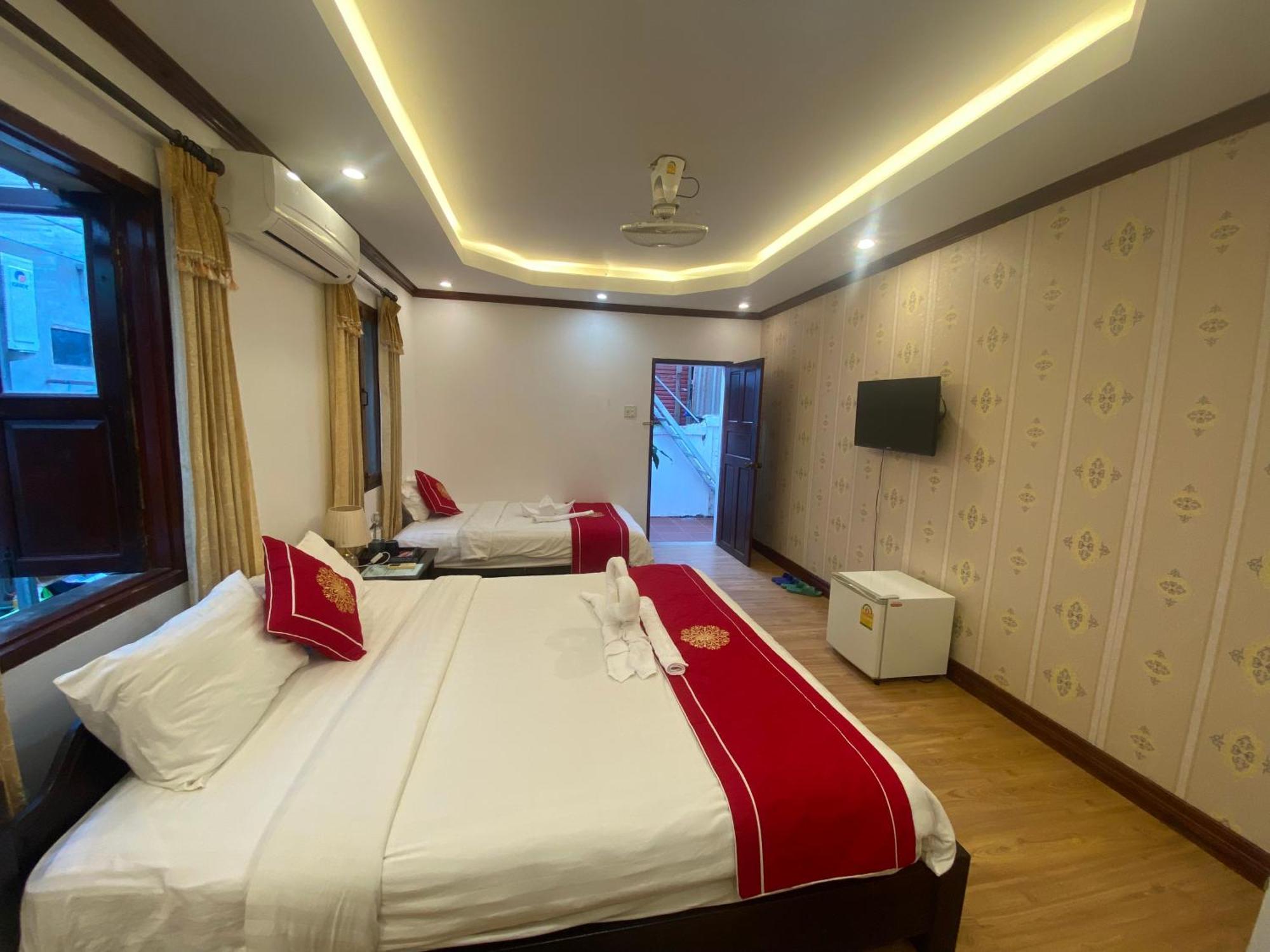 Golden Lotus Boutique Hotel Луанг Прабанг Екстериор снимка