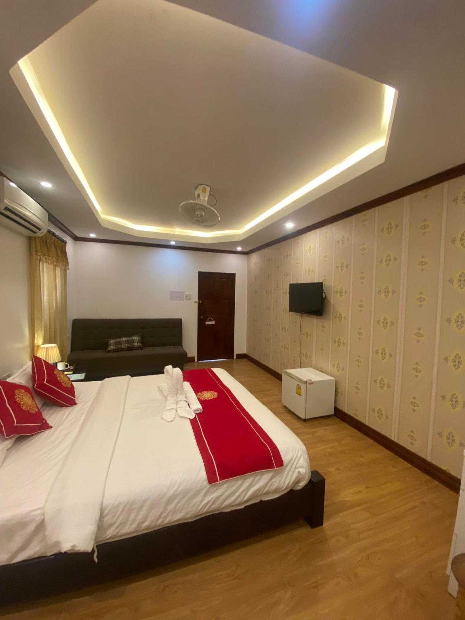 Golden Lotus Boutique Hotel Луанг Прабанг Екстериор снимка