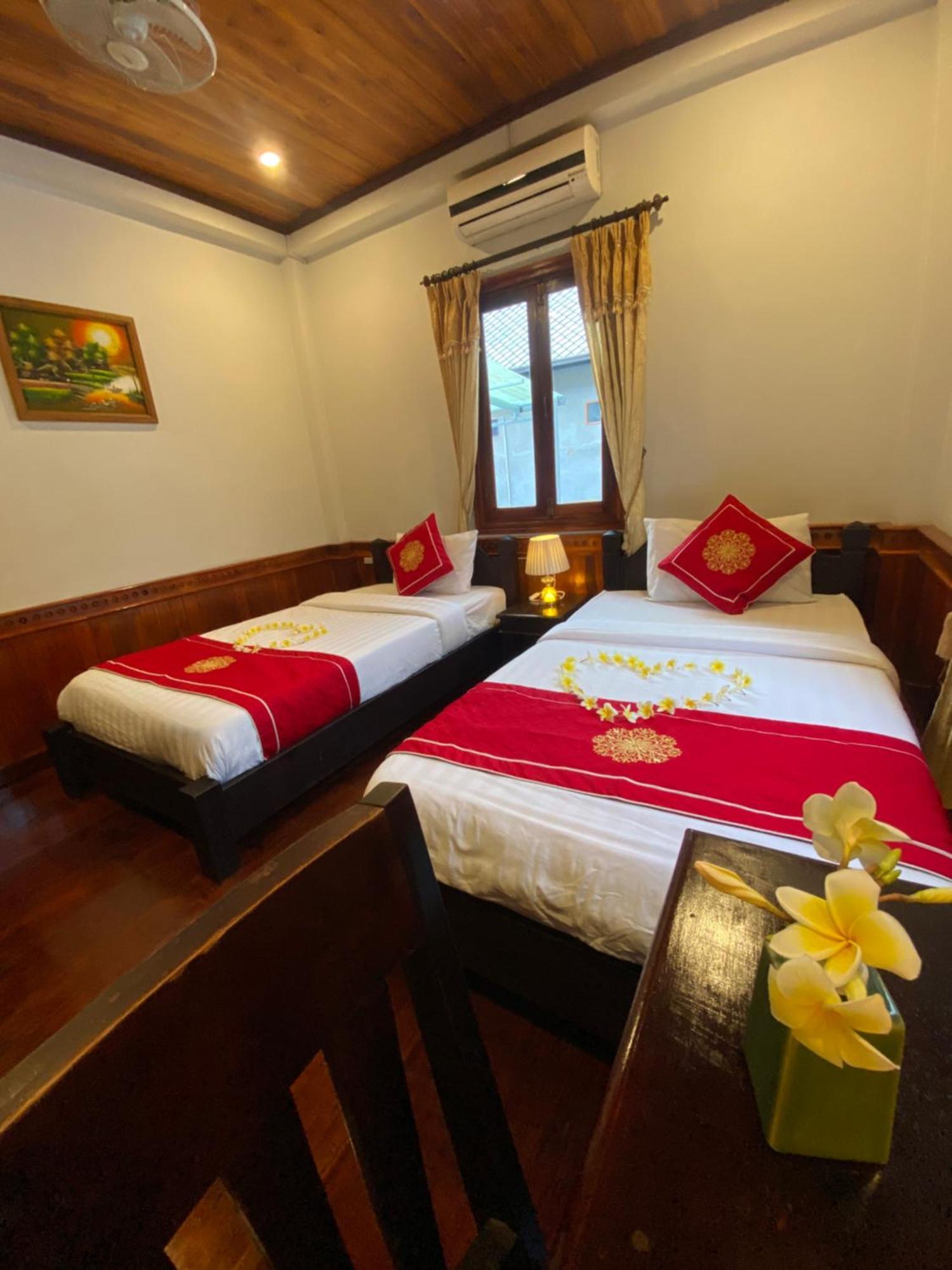Golden Lotus Boutique Hotel Луанг Прабанг Екстериор снимка